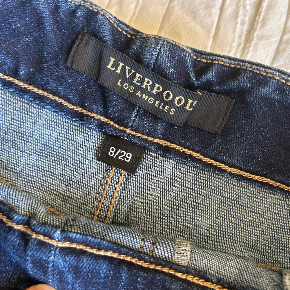 Liverpool Jeans Cat Eye Pull On Dark Wash Denim Skirt - Picture 3 of 4